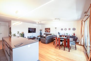 Splendide et spacieux appartement de 5 Pièces dans Résidence de standing sécurisée