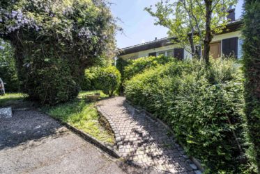 Exclusivité - Villa mitoyenne de plain-pied en pignon et au calme absolu à Plan-Les-Ouates