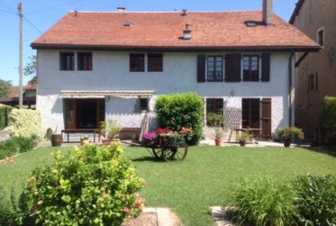 Maison de Village individuelle actuellement divisée en 3 logements en plein coeur de Chancy
