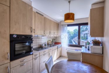 Exclusivité - Charmant appartement traversant de 4 Pièces