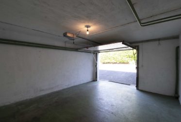 Exclusivité - Villa mitoyenne de plain-pied en pignon et au calme absolu à Plan-Les-Ouates