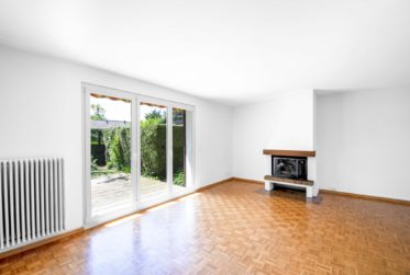 Exclusivité - Villa mitoyenne de plain-pied en pignon et au calme absolu à Plan-Les-Ouates