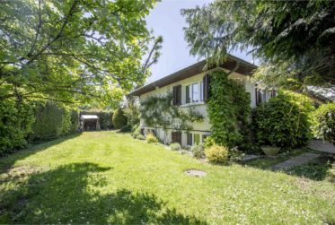 Exclusivité - Villa mitoyenne de plain-pied en pignon et au calme absolu à Plan-Les-Ouates