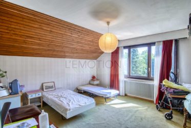 Exclusivité - Charmant appartement traversant de 4 Pièces