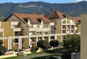 EXCLUSIVITÉ - Superbe duplex à 200 m de la Douane de Perly dans Résidence privée avec piscine et tennis - St-Julien-en-Genevois