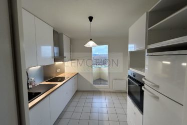 EXCLUSIVITÉ - Superbe duplex à 200 m de la Douane de Perly dans Résidence privée avec piscine et tennis - St-Julien-en-Genevois