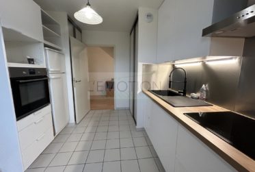 EXCLUSIVITÉ - Superbe duplex à 200 m de la Douane de Perly dans Résidence privée avec piscine et tennis - St-Julien-en-Genevois