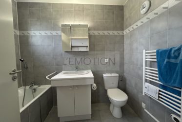 EXCLUSIVITÉ - Superbe duplex à 200 m de la Douane de Perly dans Résidence privée avec piscine et tennis - St-Julien-en-Genevois