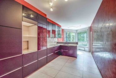 Spacieux et lumineux Appartement traversant en pignon de 7 Pièces dans une Résidence haut de gamme avec piscine intérieure