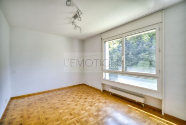 Spacieux et lumineux Appartement traversant en pignon de 7 Pièces dans une Résidence haut de gamme avec piscine intérieure
