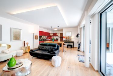 SUPERBE APPARTEMENT CONTEMPORAIN AU SEIN D'UNE RÉSIDENCE DE HAUT STANDING À DEUX PAS DU LAC