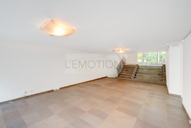 Magnifique duplex avec terrasse-jardin au sein d'une Résidence privée et sécurisée