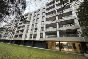 Exclusivité - Agréable 2 Pièces au rez-de-chaussée à Grange-Canal IDEAL POUR INVESTISSEURS