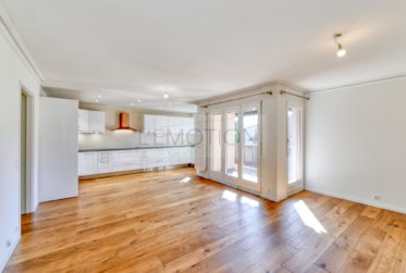 Magnifique Appartement rénové de 5 pièces au calme absolu en campagne genevoise