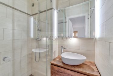 Magnifique Appartement rénové de 5 pièces au calme absolu en campagne genevoise